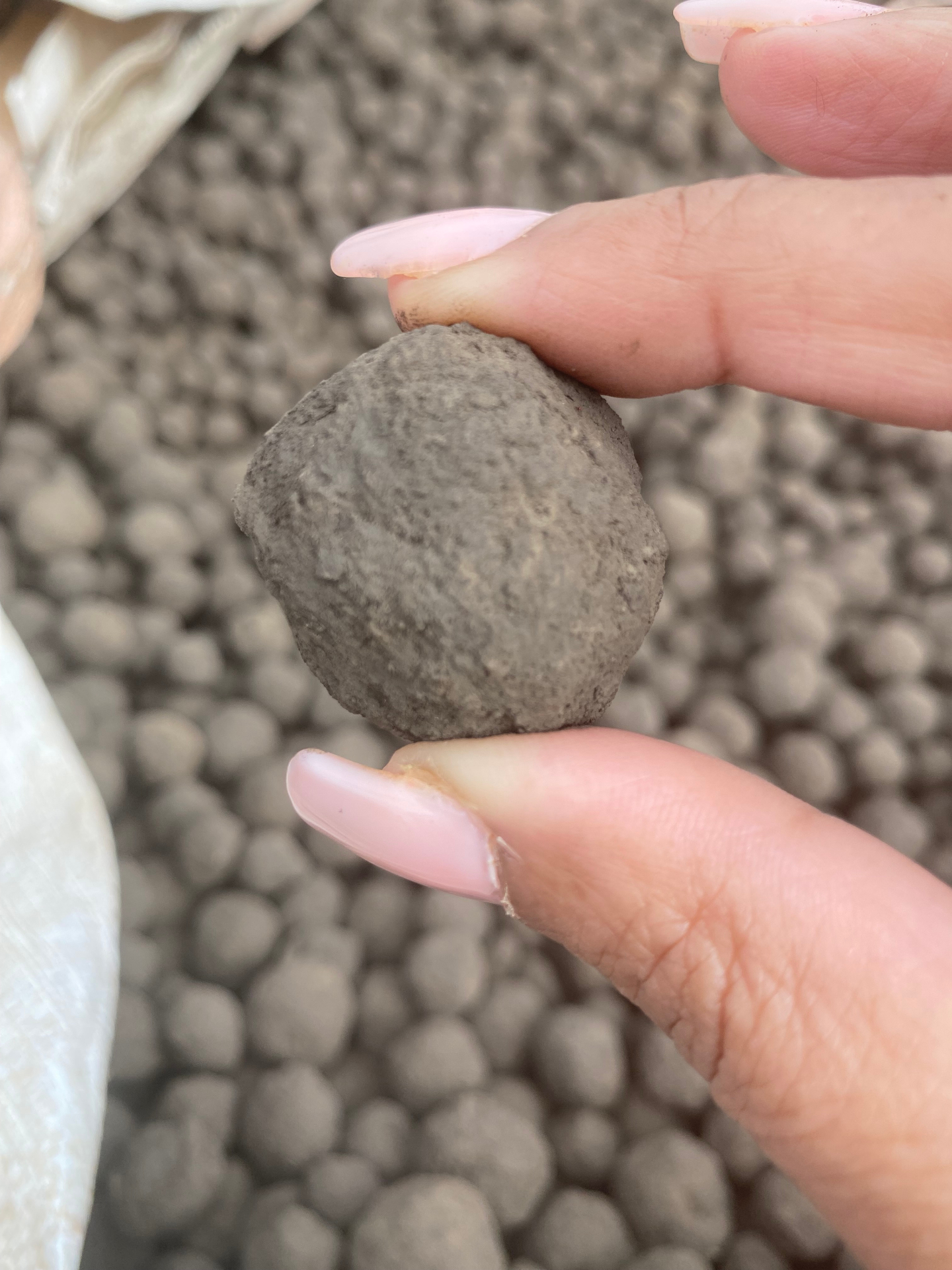 Quality mineral sample inspection